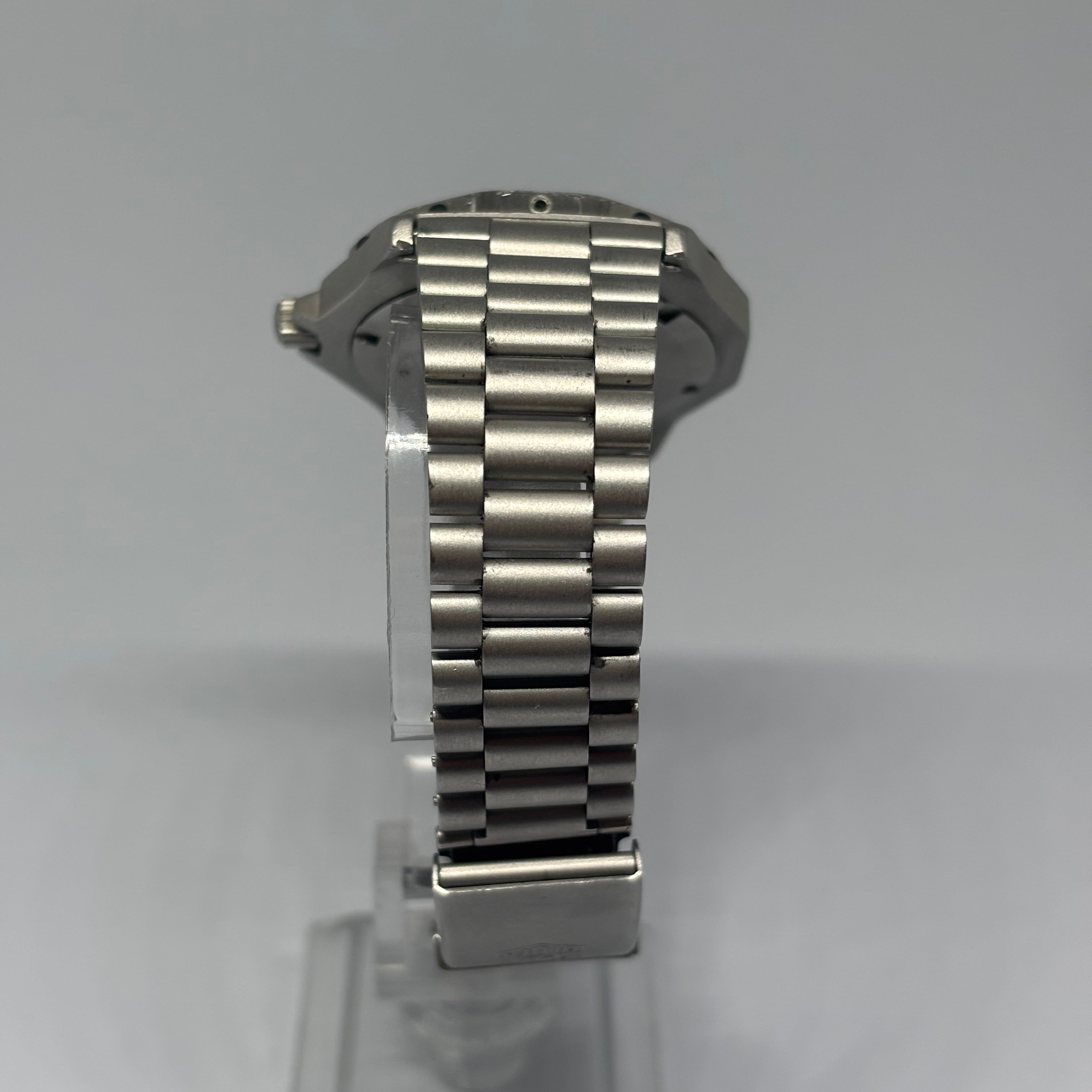 TAG Heuer 3000 Professional - 932.206 - Grey Dial - 38mm - c.1988–1990