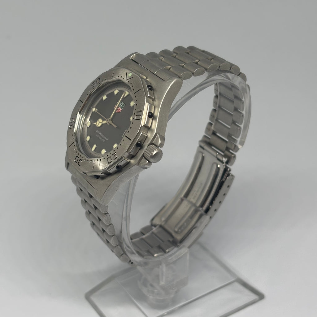 TAG Heuer 3000 Professional - 932.206 - Grey Dial - 38mm - c.1988–1990
