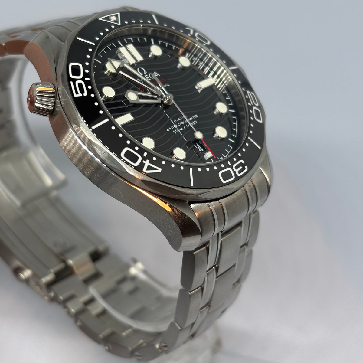 Omega Seamaster 300M - 210.30.42.20.01.001 - Black - 42mm - 2021 - Full Set