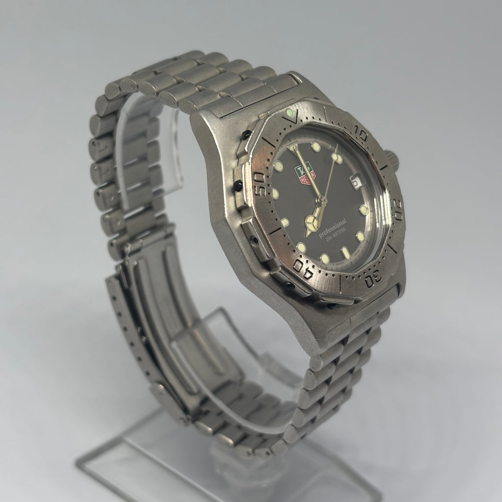 TAG Heuer 3000 Professional - 932.206 - Grey Dial - 38mm - c.1988–1990